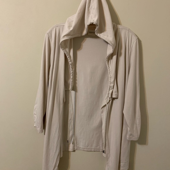 ZENERGY by Chico’s Knit Drape Front Open Jacket size 2 - Picture 11 of 16